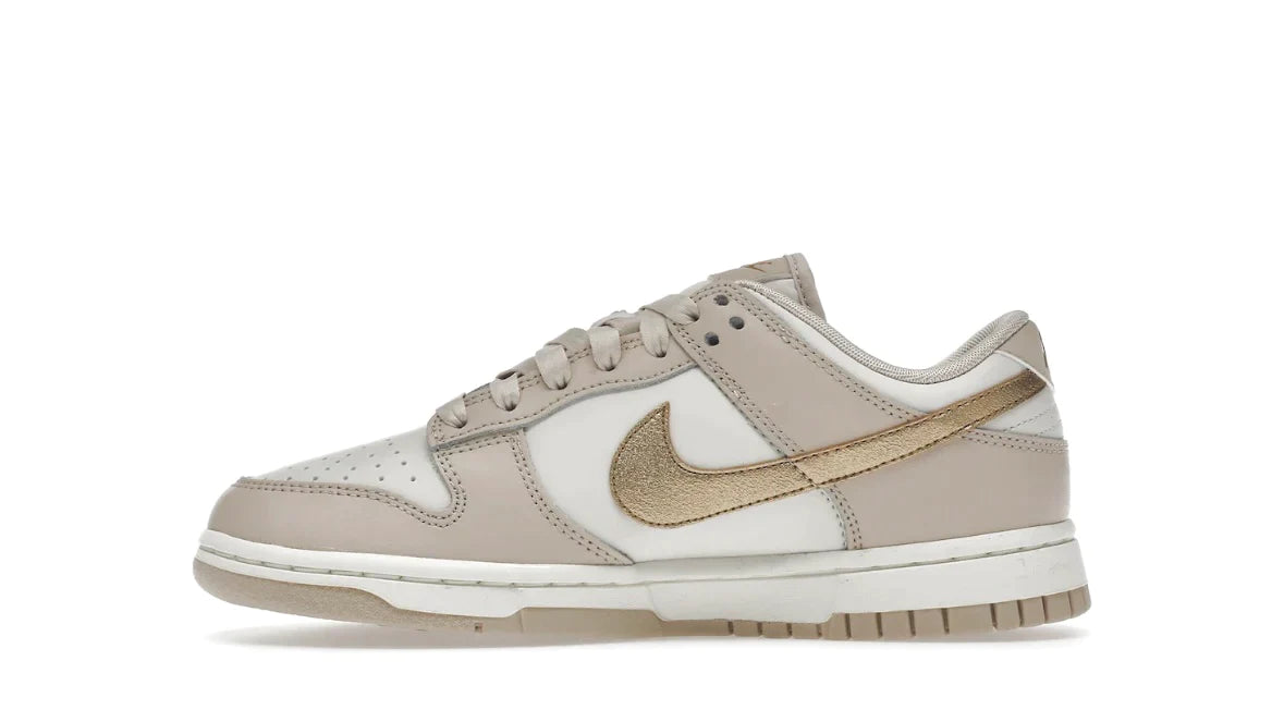 Nike Dunk Women’s Phantom Metallic Gold